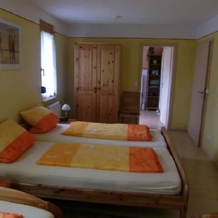 Séjour chez l'habitant Julia Metzger *